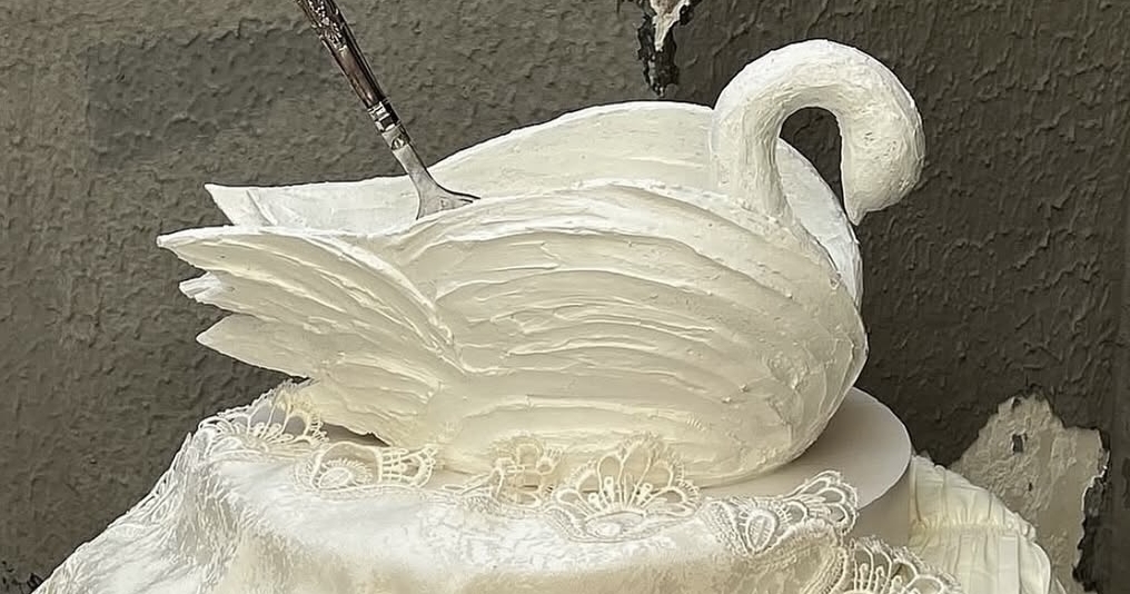The Trendiest Wedding Cake Ideas to Match Every Wedding Style