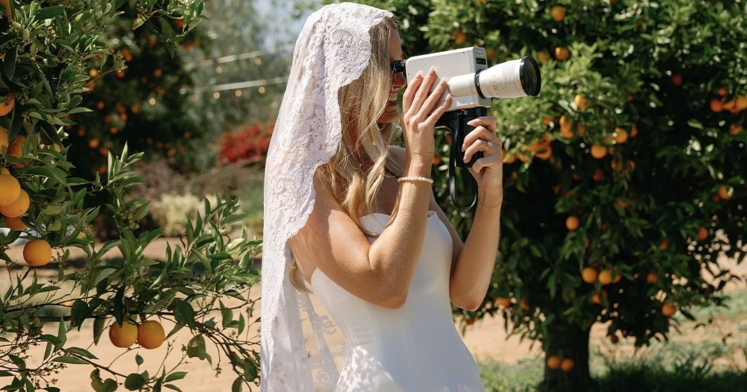A Couple’s Guide to Wedding Photography Contracts: Image Rights, Timelines & Must-Knows