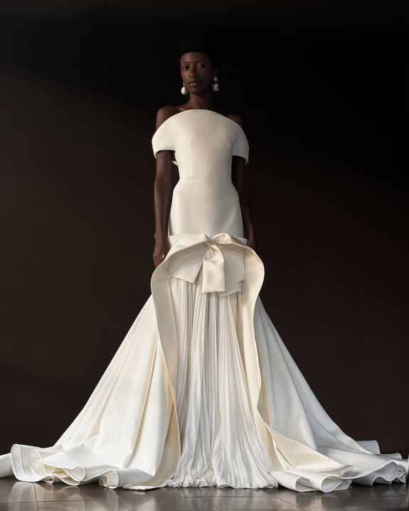 The Best Bridal Accessories for Every Wedding Dress Neckline