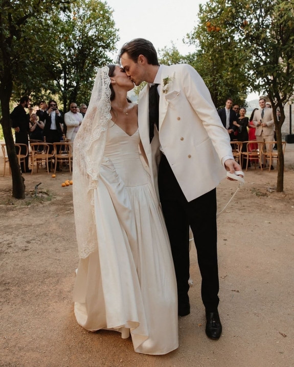 10 Must-Have Wedding Photos Every Couple Needs, According to Top Photographers