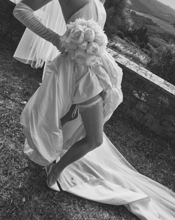 The Wedding Wardrobe Unpacked: Pros & Cons