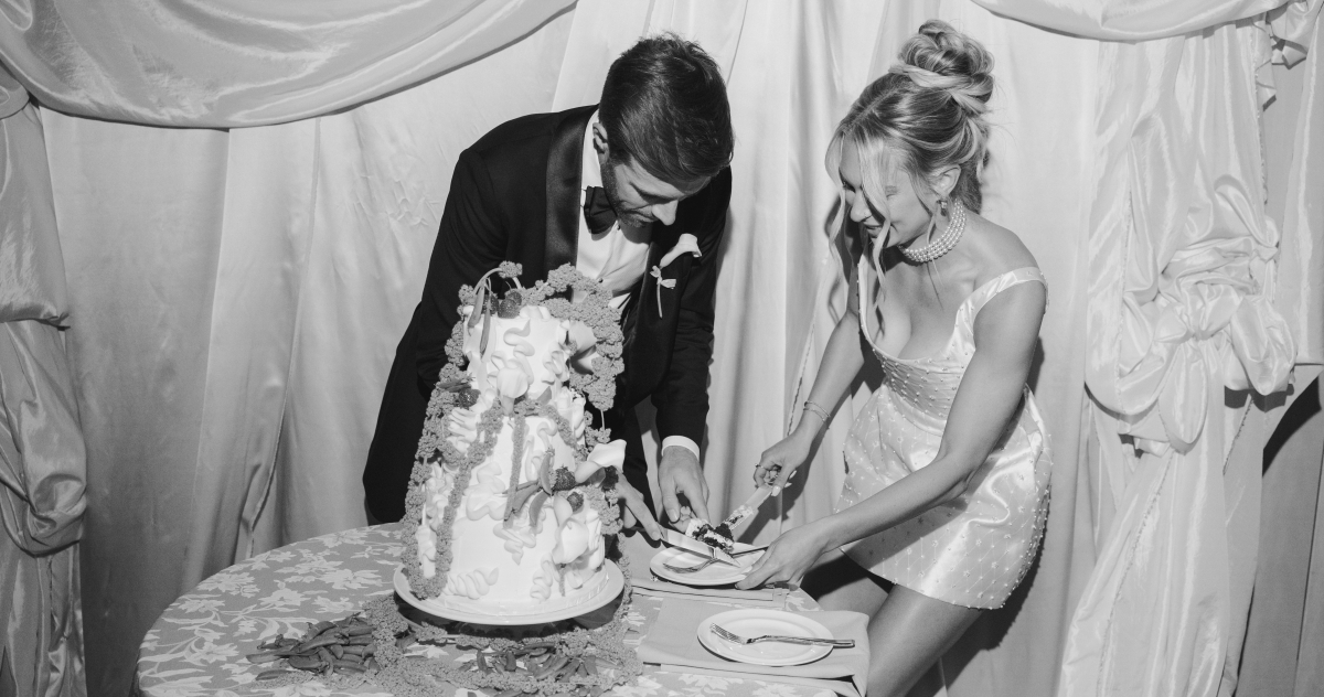 An Chic Buttercream Garden Wedding in Colorado