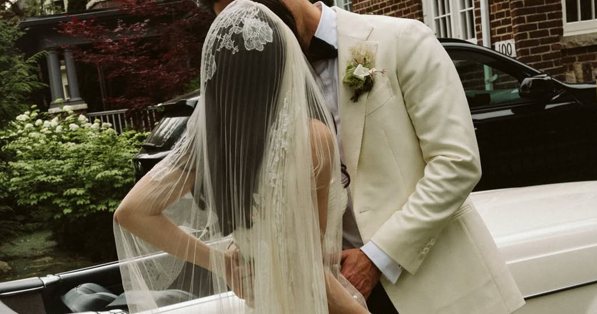 16 Best Wedding Photographers in Canada | Canadian Professional Photography | TOP Luxury Bridal Photographers