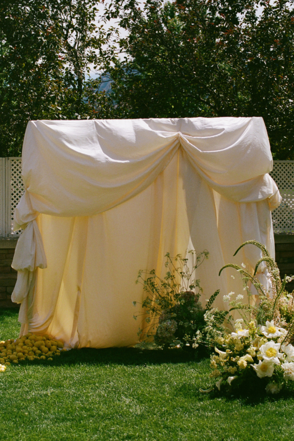 A Chic Buttercream Garden Wedding in Boulder, Colorado