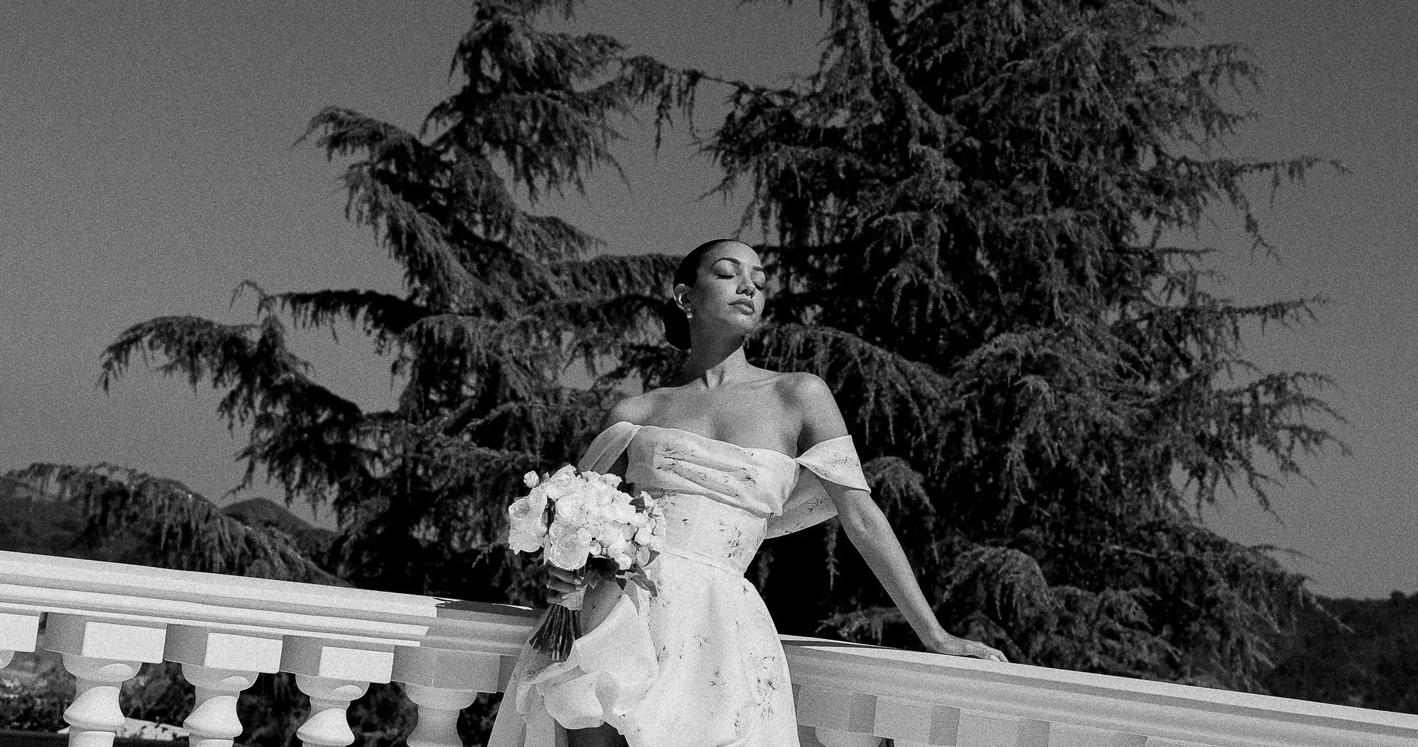 Jamie Foxx’s Daughter Corinne Wears Monique Lhuillier as She Marries in California