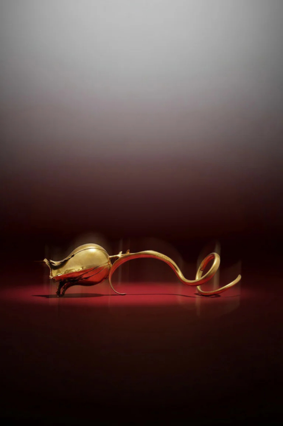 30 Stunning Bridal Clutches for Your Wedding Day Style