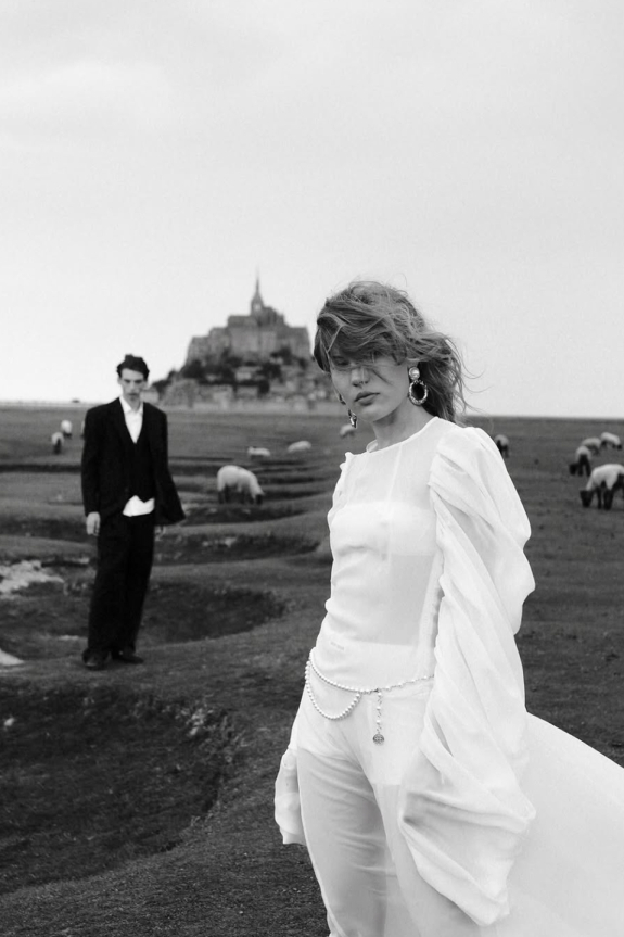 30 ChatGPT Prompts to Solve Wedding Planning Problems With Your Partner