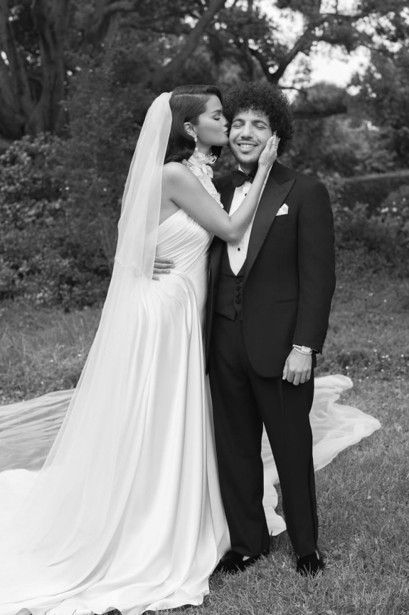 Singer Charlie Puth and Wife Brooke Puth Announce They're Expecting Their First Child!