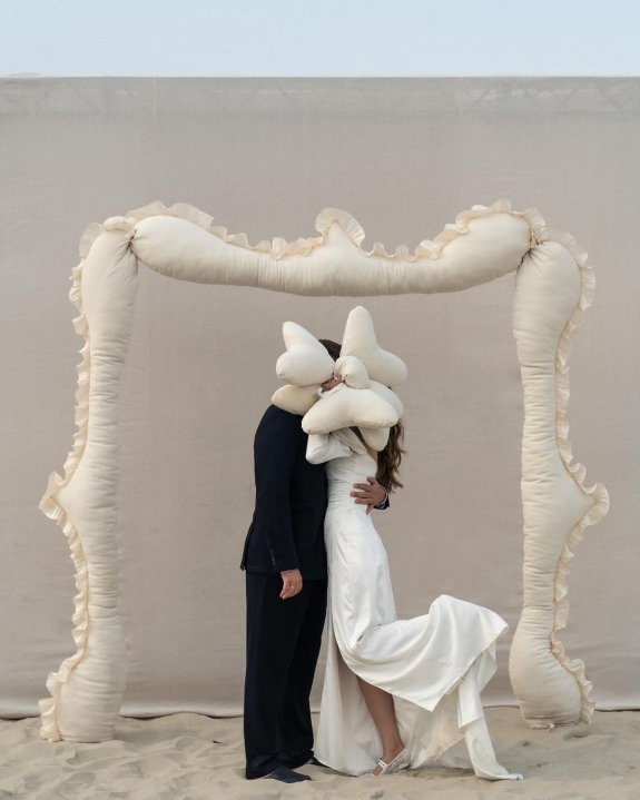 30 Fresh Ideas for Unique Aisle and Ceremony Seating