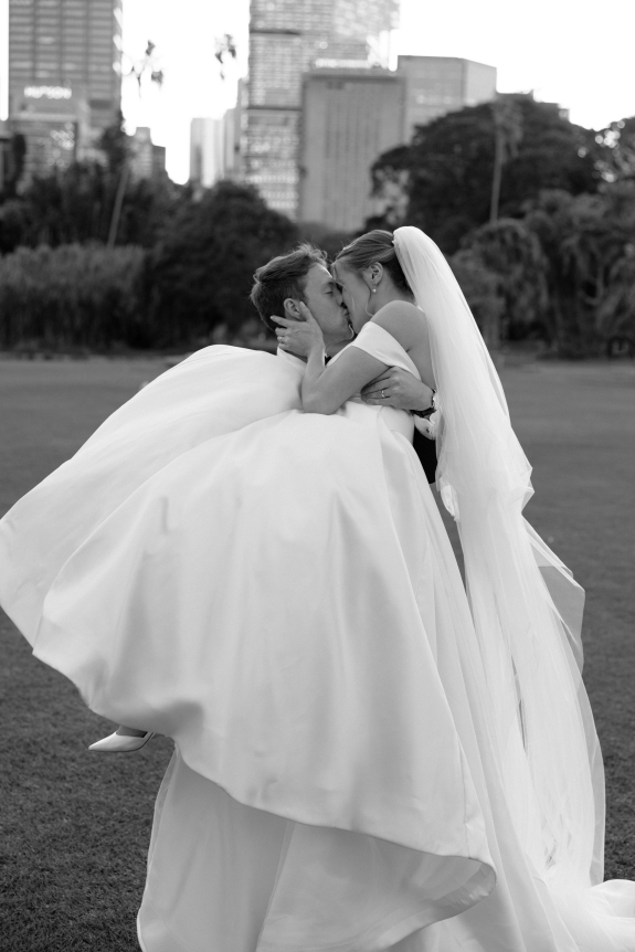 Interview with Wedding Photographer Oliver Hartley