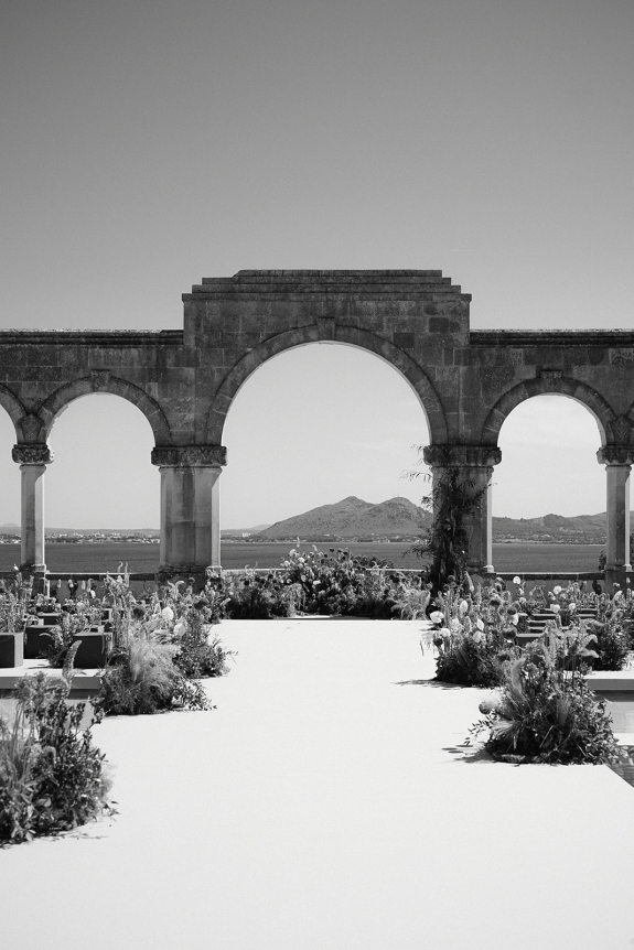 Where Wedding Styling Meets Florals: Inside Otro Cantar’s World