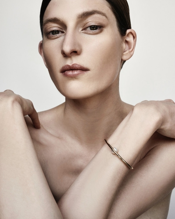 Pearl jewelry for the wedding