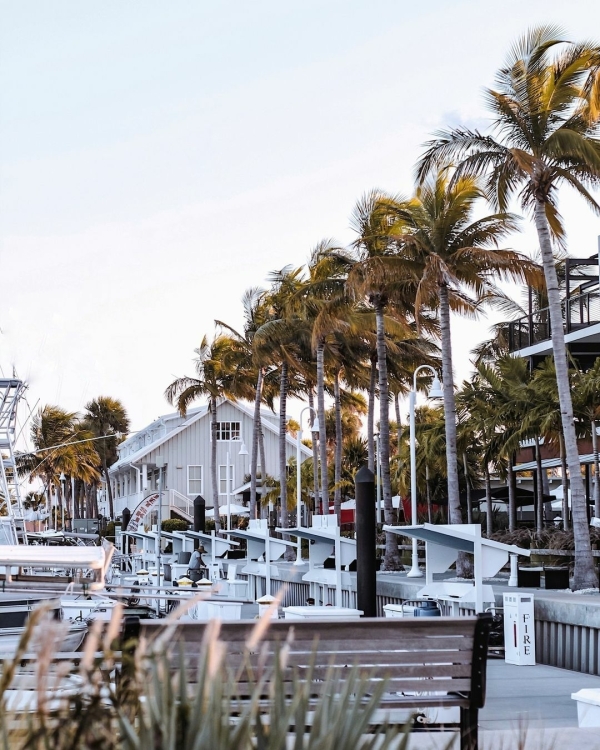 Best Honeymoon Destinations in the USA | Unique Honeymoons in the States | Most Romantic Resorts for Couples