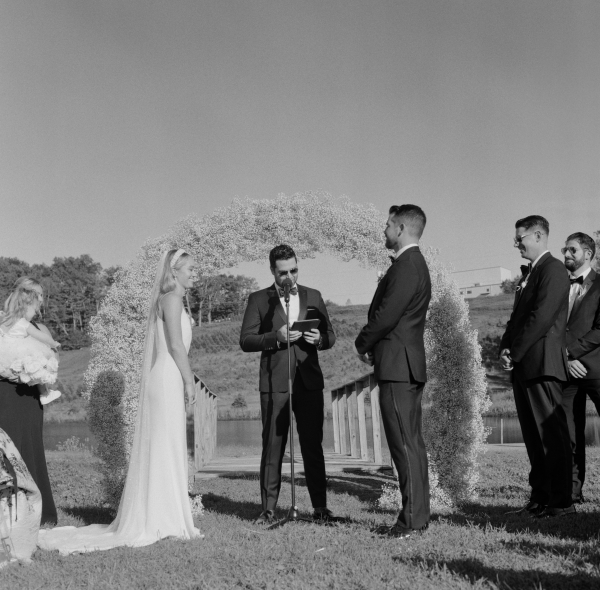 Stylish Outdoor Wedding | Interview with a Real Bride