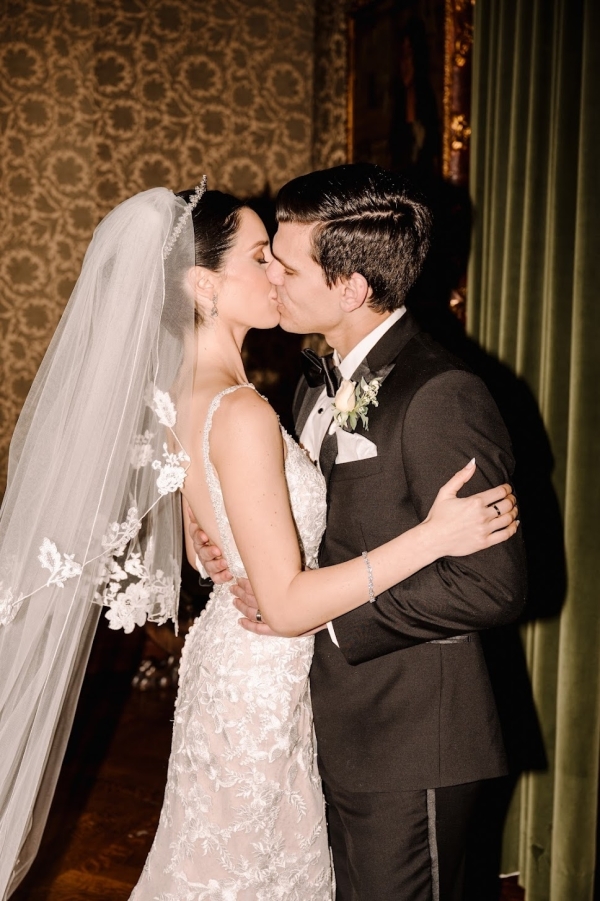 Princess – inspired romantic wedding in Michigan.