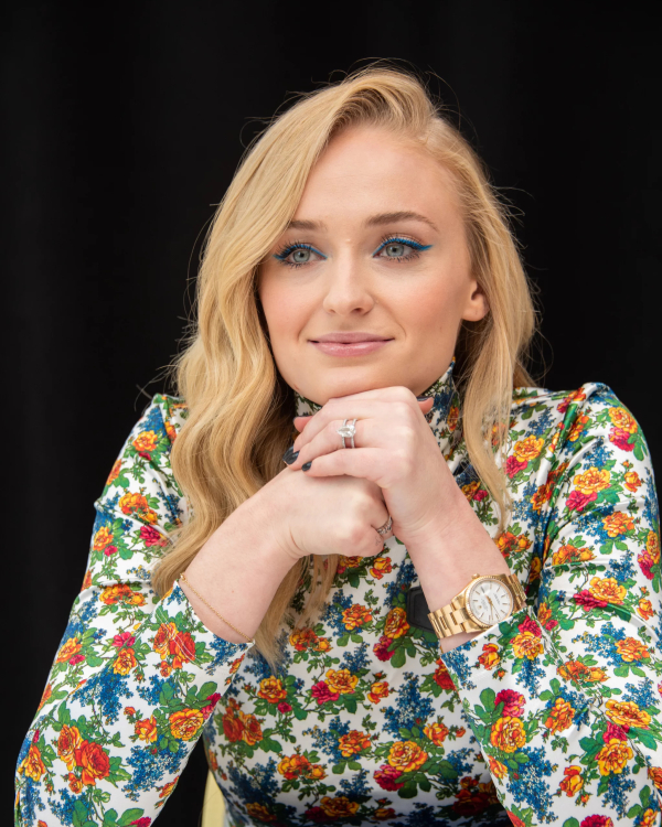 Celebrity Engagement Rings | Emily Ratajkowski, Sophie Turner, Merilyn Monroe