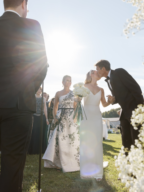 Stylish Outdoor Wedding | Interview with a Real Bride