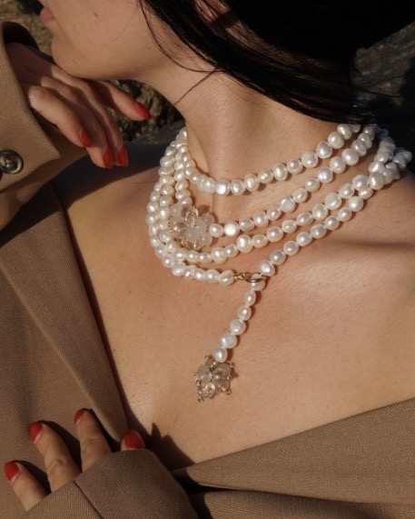 Pearl jewelry for the wedding