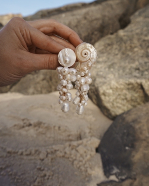 Pearl jewelry for the wedding