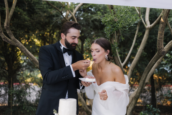 Serena & Jacob’s Botanical Gardens Wedding| Photos | Wedding Venues in McMenamins Edgefield