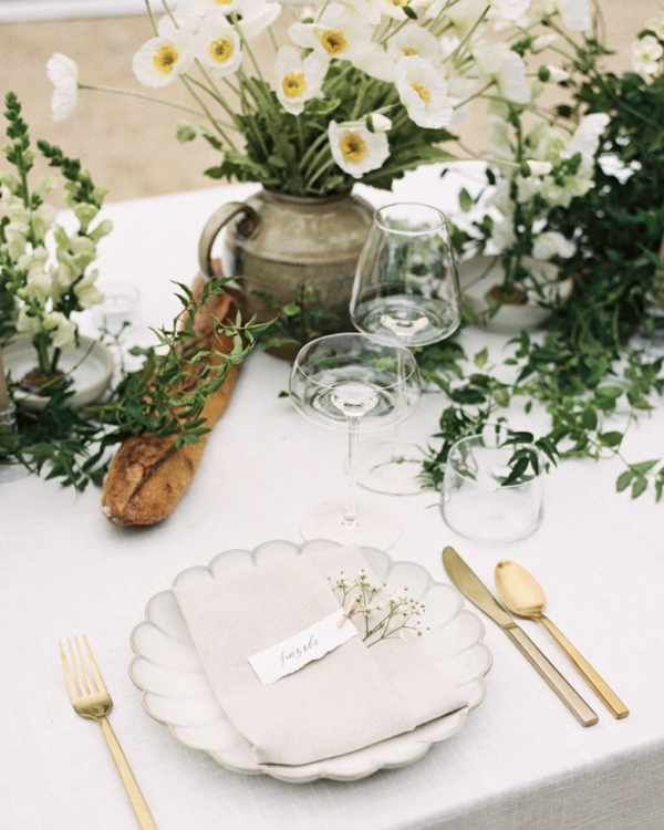 European-Style Wedding at Private Residence | Photo| Backyard Wedding of Lindsay and Gonzolo