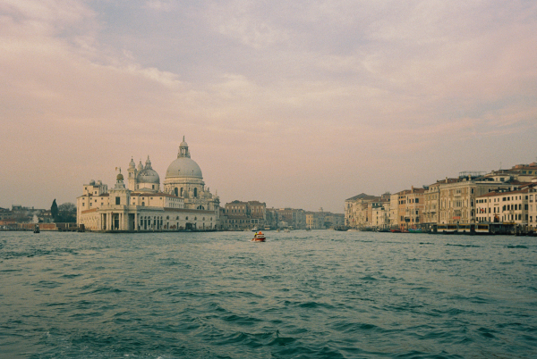 Photographers Kate Thompson