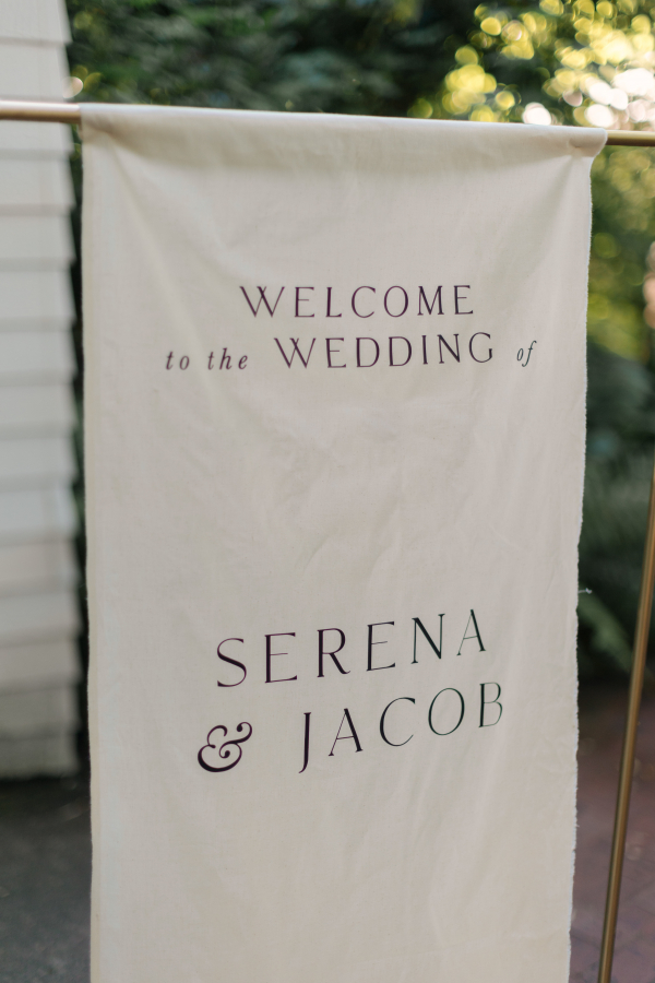 Serena & Jacob’s Botanical Gardens Wedding| Photos | Wedding Venues in McMenamins Edgefield