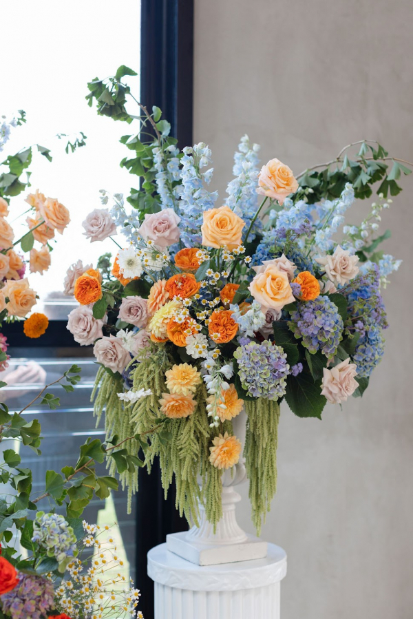 A Burst of Color: A Vibrant 90's Inspired Wedding