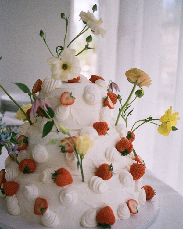 Beautiful Intimate Wedding in Brooklyn | Cozy Bridal Event