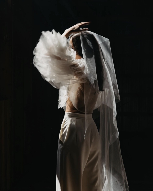 15 Wedding Veil Brands | Modern Fashion Bridal Veils Selection