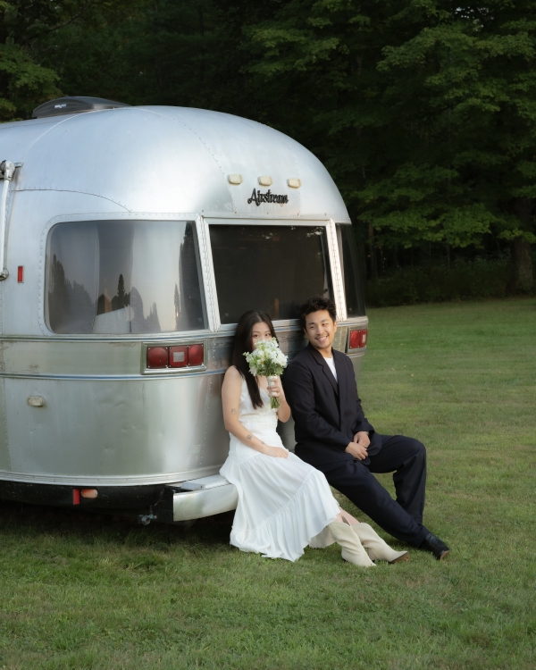 Beautiful Intimate Wedding in Brooklyn | Cozy Bridal Event