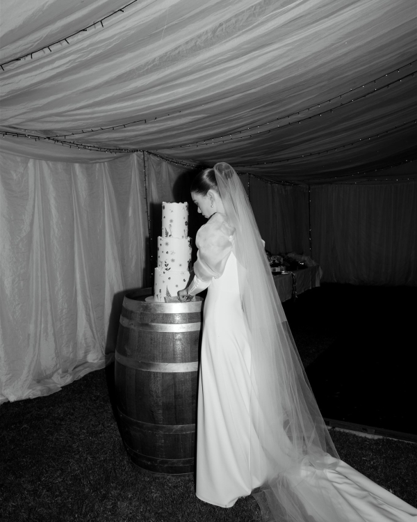 Beautiful Garden Wedding | Wedding Tent, Flower Cake and Eternal Love