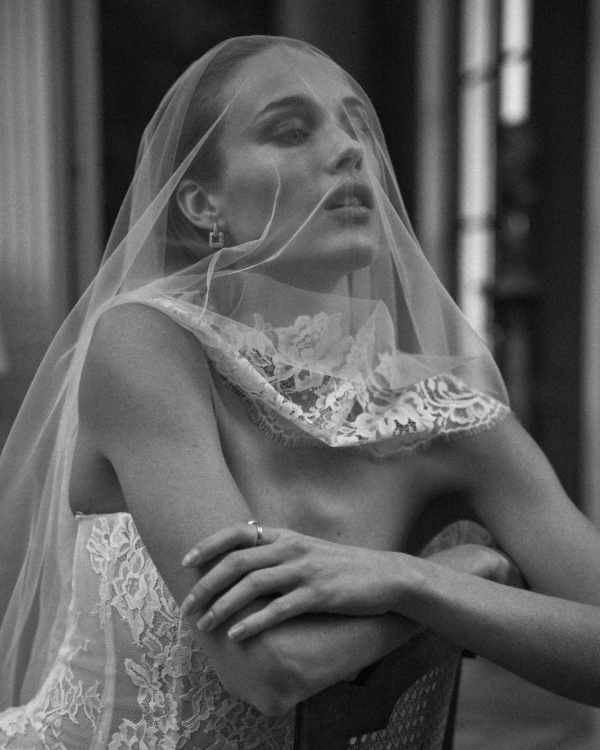 Lace As a Modern Bridal Style Trend | Wedding Lace Gowns Inspo