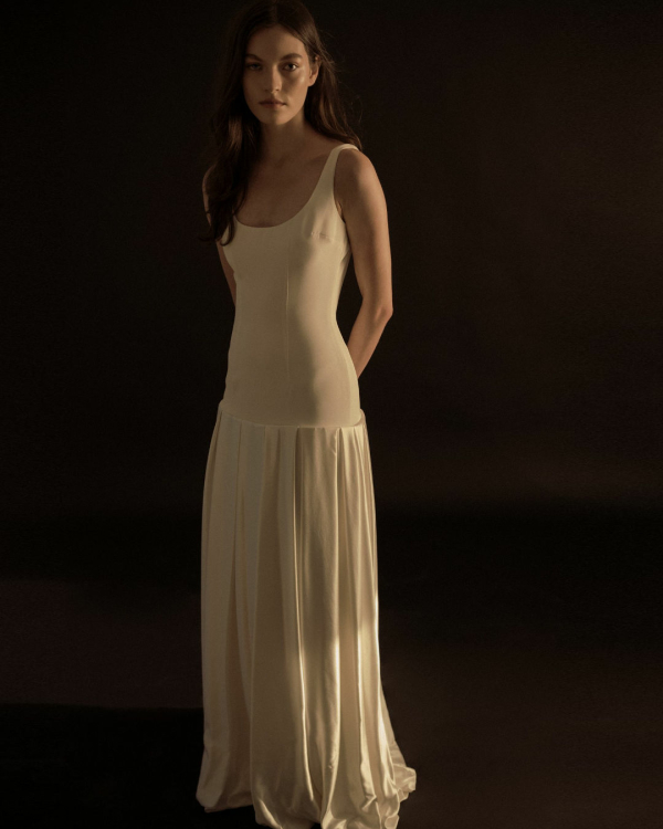 26 Modern Drop-Waist Bridal Dresses