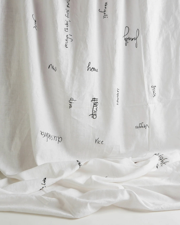 7 Brands for Unique Wedding Table Linen