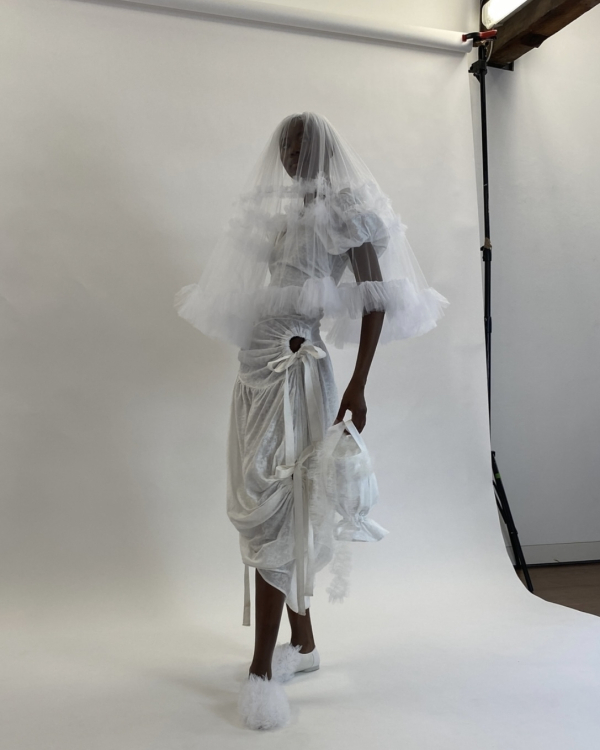 15 Wedding Veil Brands | Modern Fashion Bridal Veils Selection