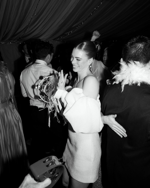 Beautiful Garden Wedding | Wedding Tent, Flower Cake and Eternal Love
