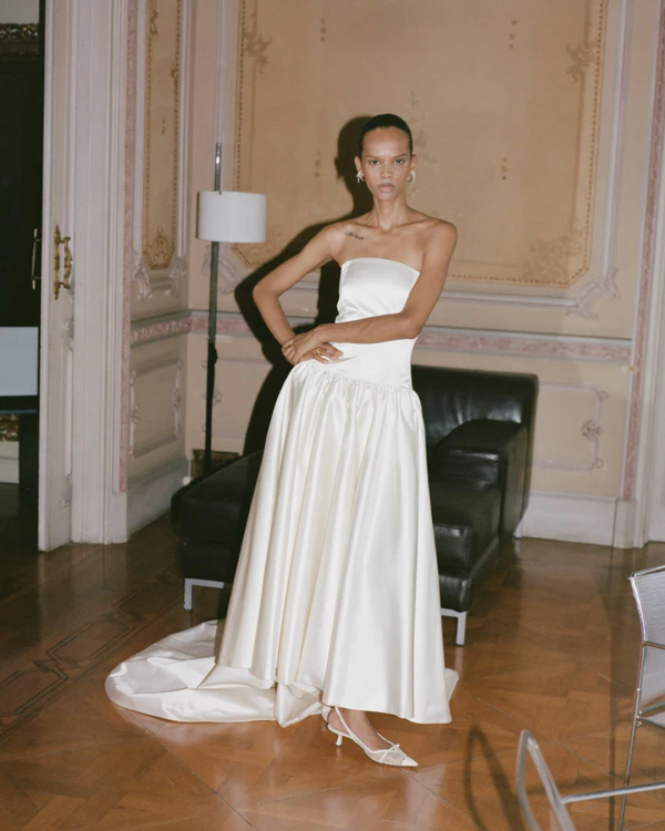 26 Modern Drop-Waist Bridal Dresses