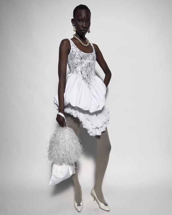 Lace As a Modern Bridal Style Trend | Wedding Lace Gowns Inspo