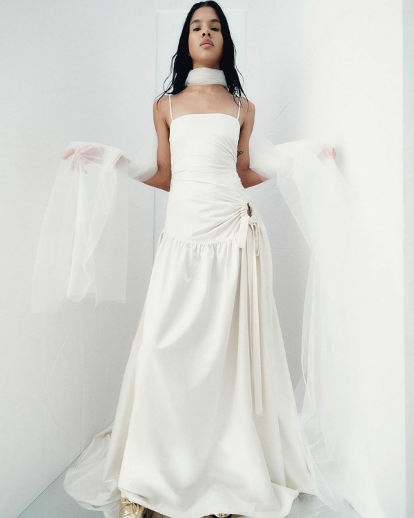 26 Modern Drop-Waist Bridal Dresses