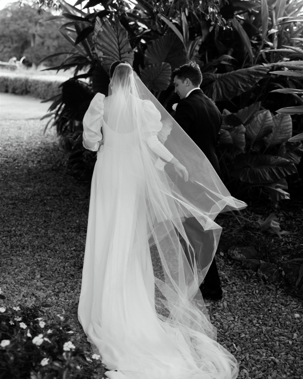 Beautiful Garden Wedding | Wedding Tent, Flower Cake and Eternal Love
