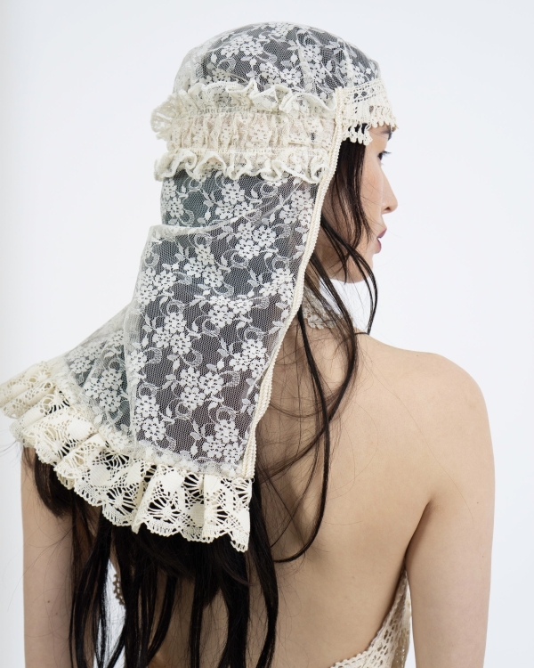 15 Wedding Veil Brands | Modern Fashion Bridal Veils Selection