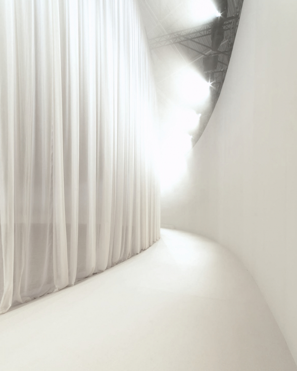 Draped Fabric Wedding Decor | Trendy Fabric and Tulle Wedding Decorations