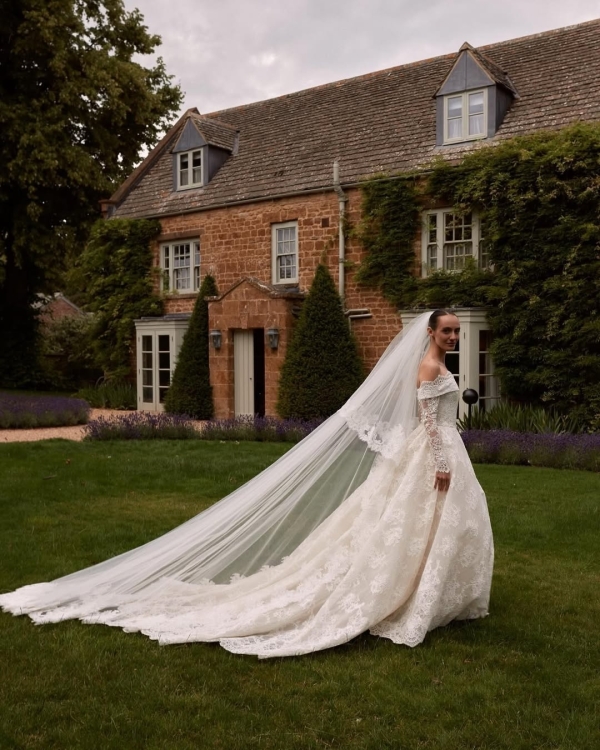 Liv Perez's 10 Essential Tips to Styling a Wedding Wardrobe