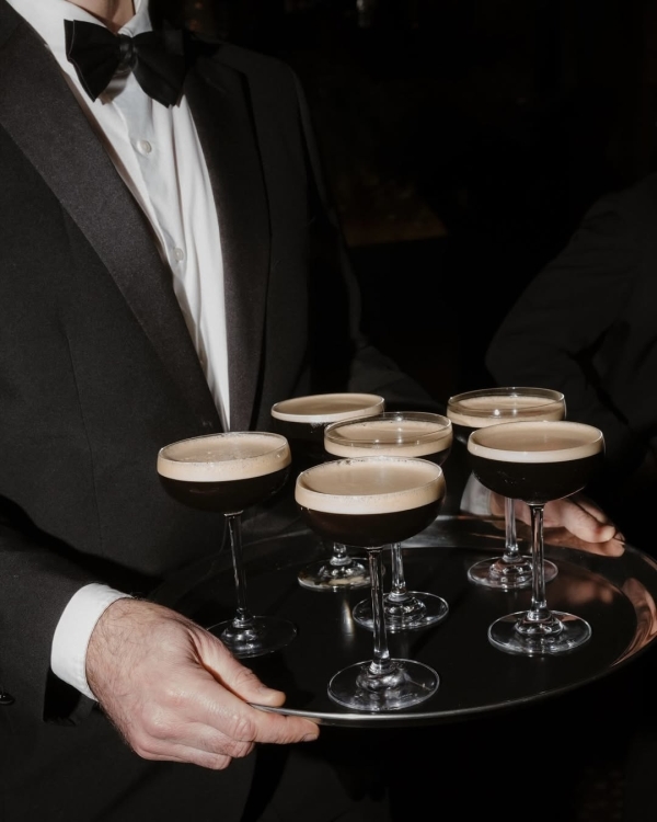 6 Must-Try Signature Wedding Cocktails Your Guests Will Love