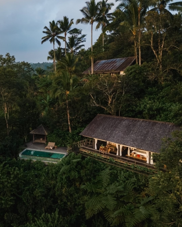 The Top Wedding & Honeymoon Destinations for 2025 According to Pinterest