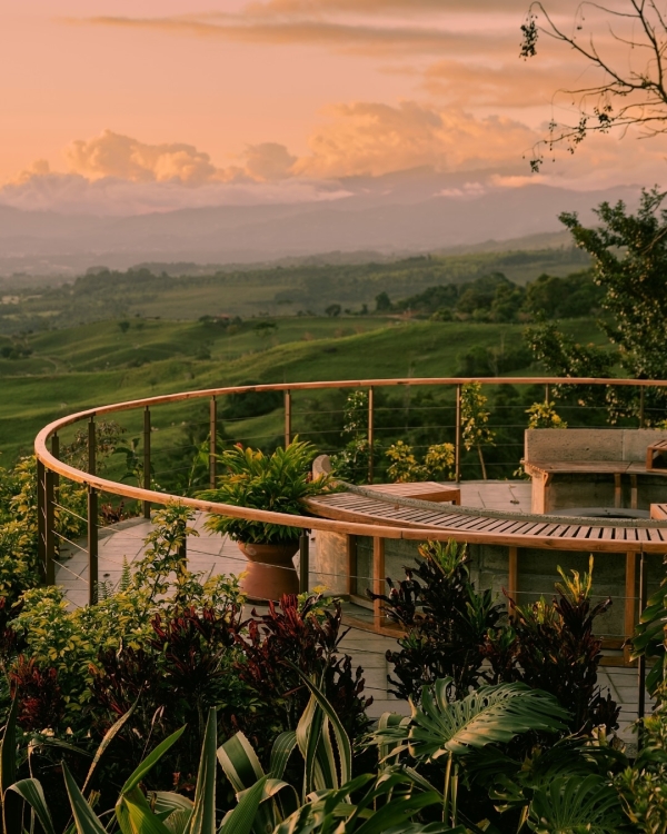 The Top Wedding & Honeymoon Destinations for 2025 According to Pinterest