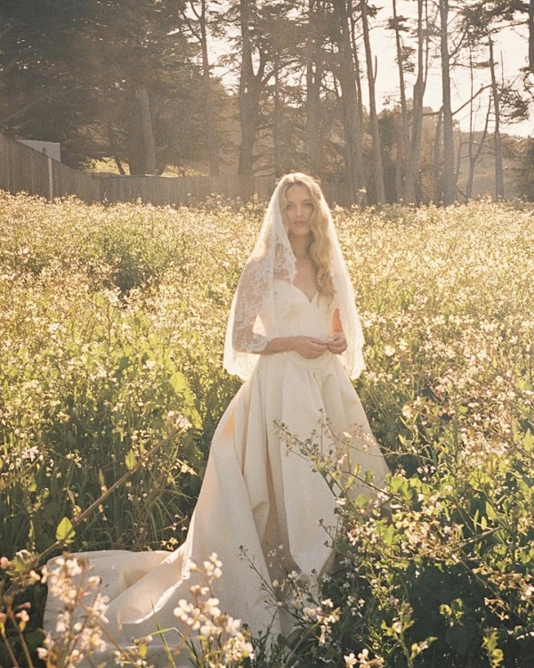 10 Wedding Dress Shopping Mistakes Brides Make (and How to Avoid Them)