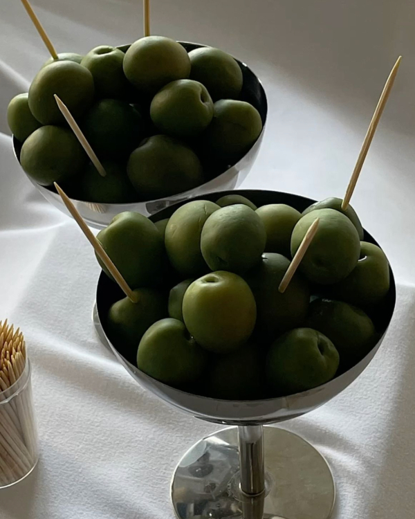 7 Unique Wedding Appetizers and How to Serve Them