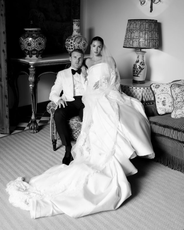 How to Negotiate with Wedding Vendors for Maximum Value